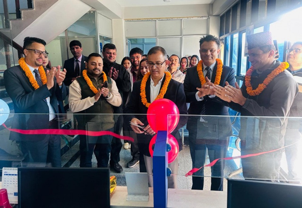 सन नेपाल लाइफ इन्स्योरेन्सद्वारा नारायणी क्षेत्रका तीन शाखा कार्यालय स्थान्तरण