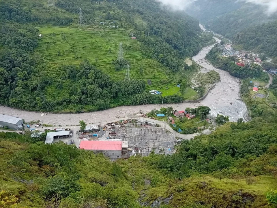बाढी–पहिरोले विद्युत् संरचनामा क्षति, २०० मेगावाट उत्पादन प्रभावित
