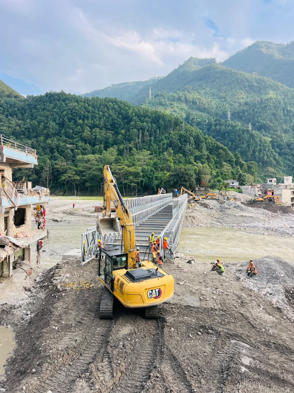 बेत्रावतीमा बेलिब्रिज जडान अन्तिम चरणमा, आइतबारदेखि सवारी चलाउने तयारी