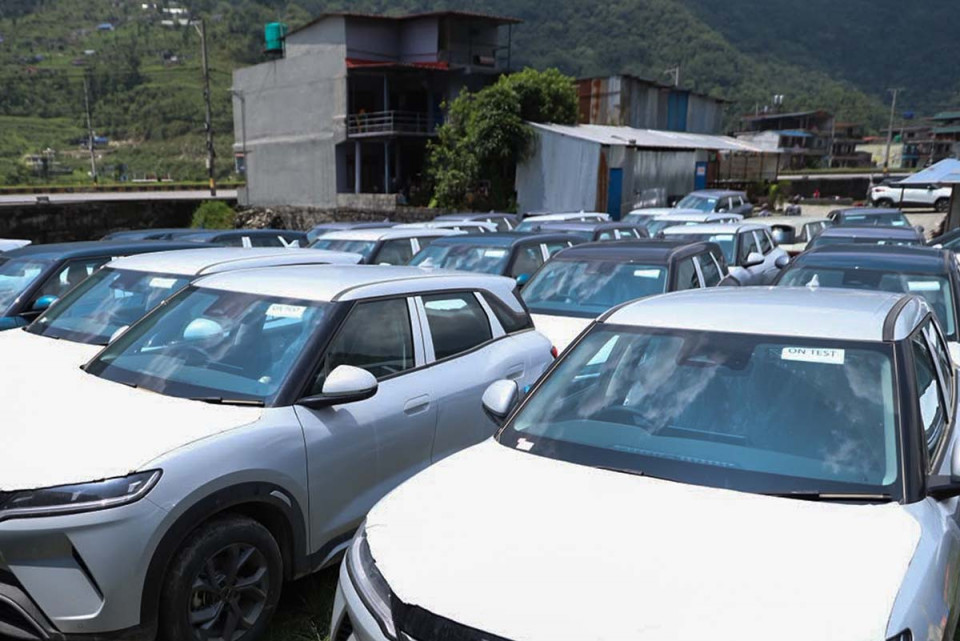 कोरोला नाकाबाट भित्रिएका ६४९ ईभीमा कैफियत नदेखिएको निष्कर्ष