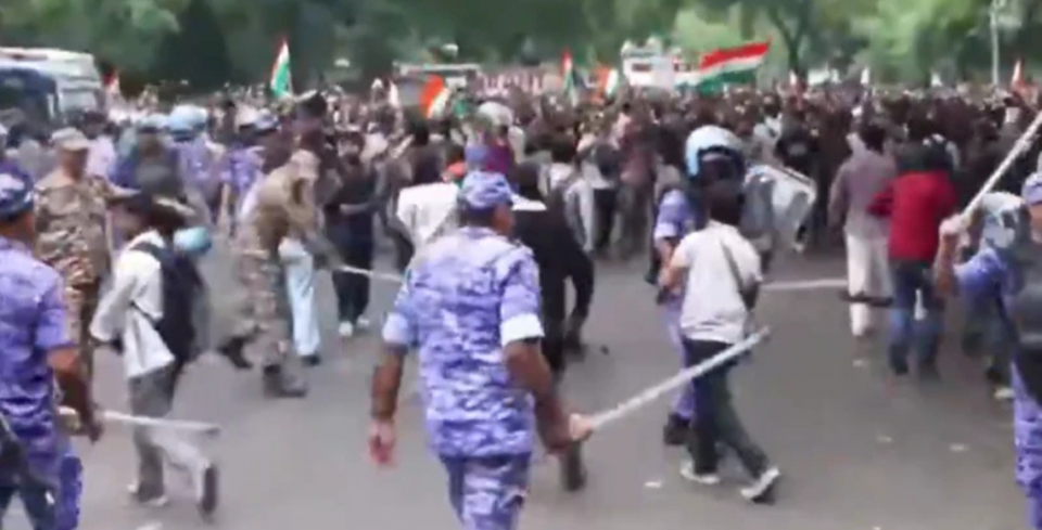 ‘चलो संसद्’ मार्चमा तनाव, ककरोच पार्टीका कार्यकर्ता र सुरक्षाकर्मीबीच झडप
