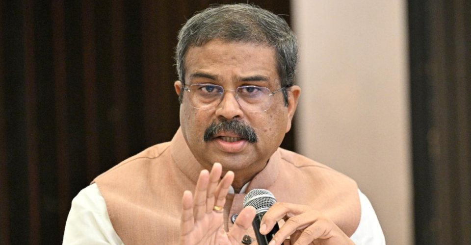 जेनजीको दबाबमा झुक्यो मोदी सरकार, शिक्षामन्त्रीको राजीनामापछि भारतमा असहमतिको बहस चर्कियो