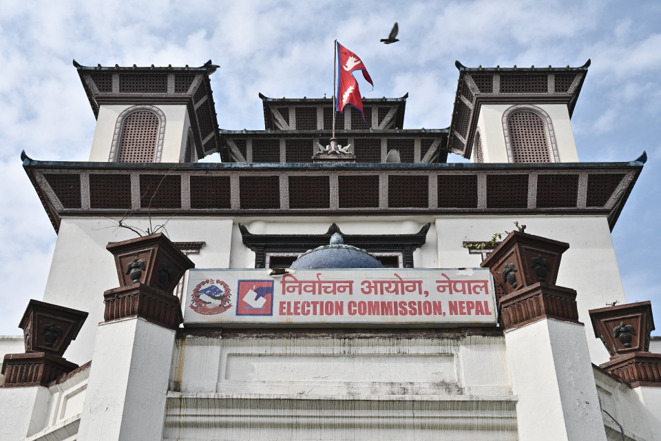 विदेशका नेपाली र अन्तरजिल्ला मतदातालाई पोस्टल भोटिङ, ई–भोटिङ र ईभीएमबाट मतदान गराउन सकिने