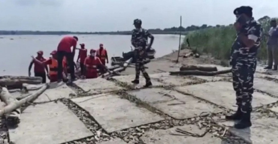 नेपालको बाढीले बगाएका सात शव भारतमा भेटिए