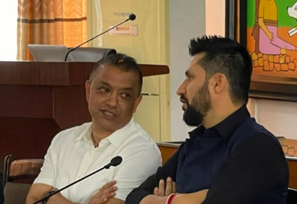 सर्वदलीय बैठकमा बालेनमाथि खनिए गगन थापा, भने, ‘यस्तो बेलामा पनि प्रधानमन्त्रीले भाउ खाएर बस्ने हो ?’