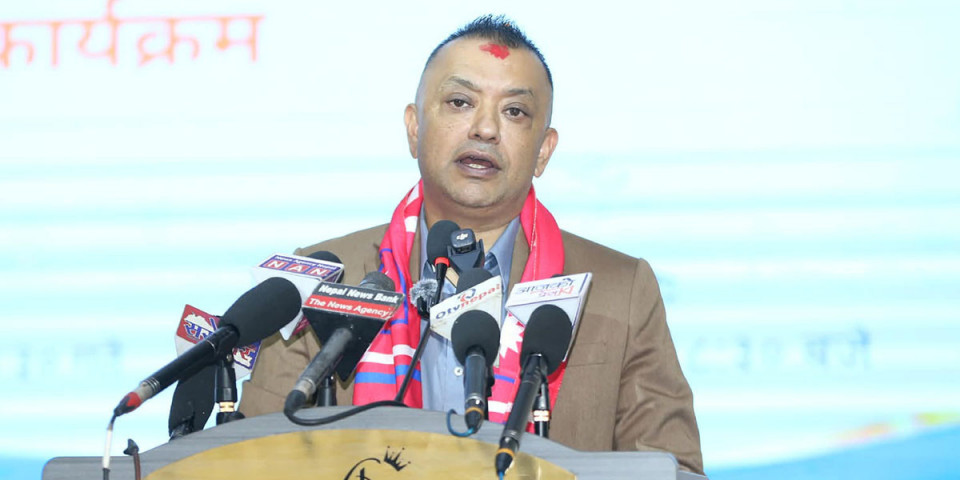 अल्गोरिदमले ग्लोबल पोलिटिक्स लतार्दैछ, छाडा गाली गर्नेले पनि दुई तिहाइ मत पाइरहेका छन् : गगन थापा