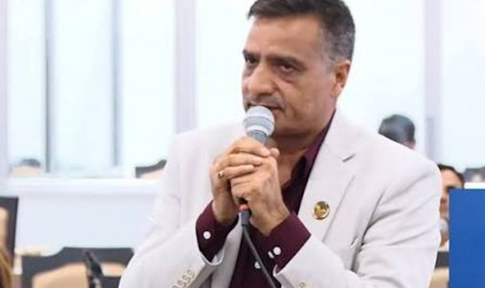 ग्यास अभावको विरोधमा रास्वपा सांसद भण्डारीको उद्योग समिति छाड्ने घोषणा