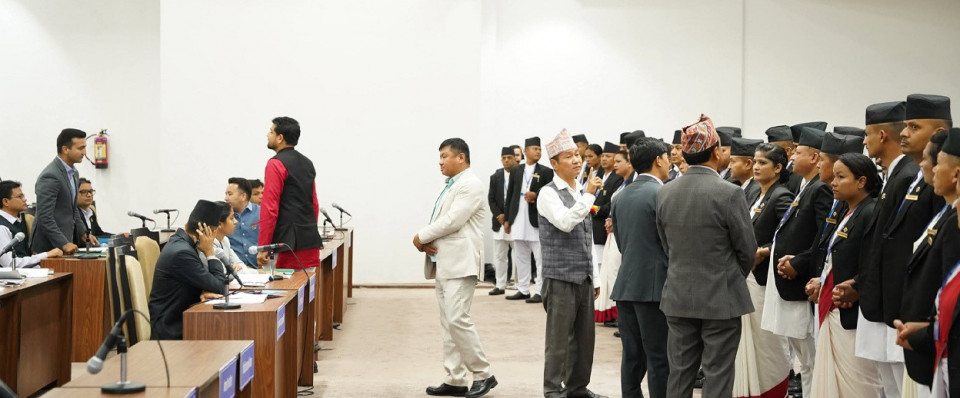 प्रतिनिधिसभामा श्रम संस्कृति पार्टीको वेल घेराउ, बैठक केहीबेर तनावपूर्ण