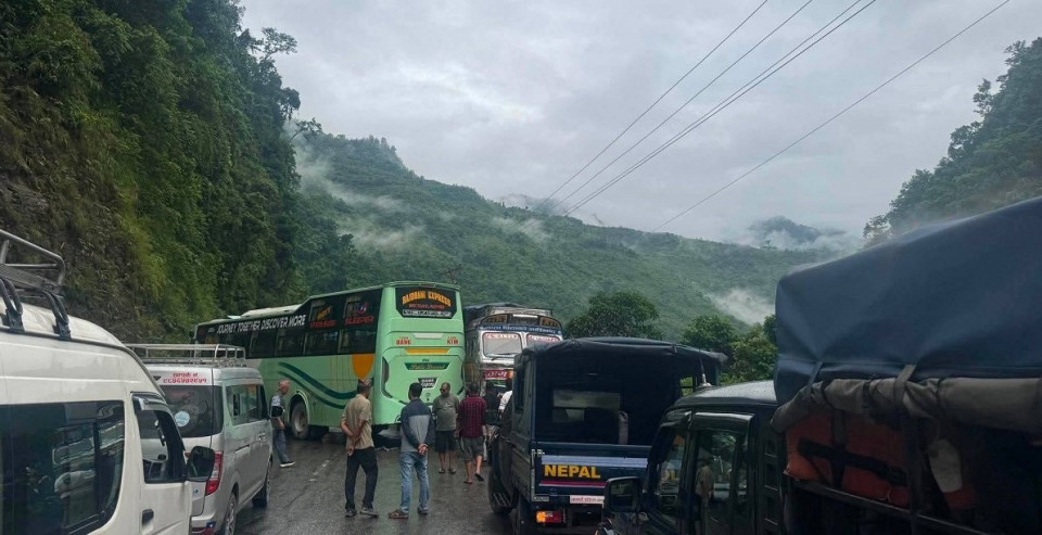 काठमाण्डौ–मुग्लिन सडकखण्ड पूर्णरूपमा अवरुद्ध