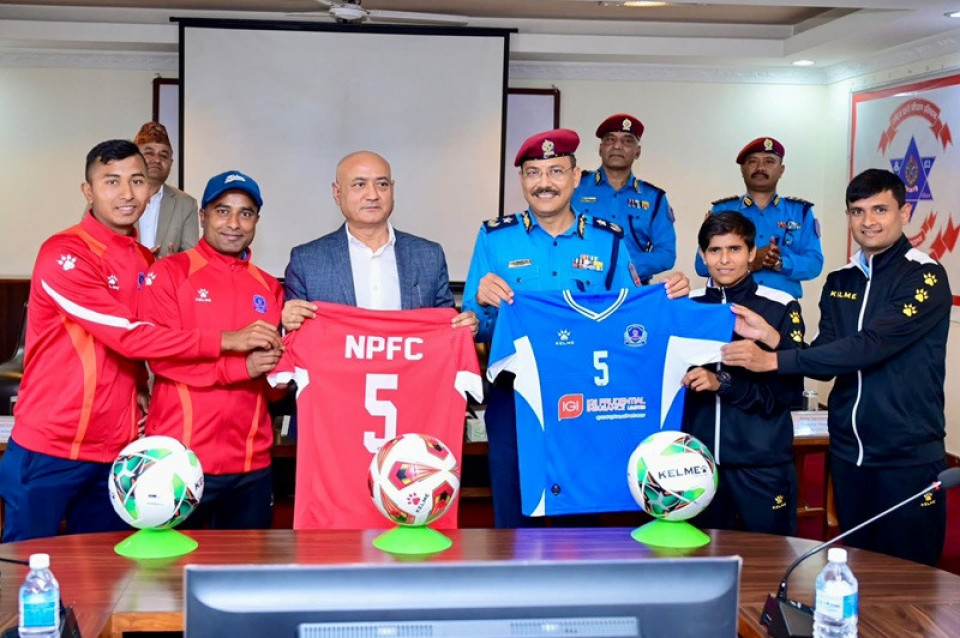 आइजीआई प्रुडेन्सियल इन्स्योरेन्स र नेपाल पुलिस फुटबल क्लबबीच सम्झौता