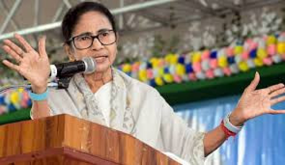 पश्चिम बंगालको राजनीति फेरि तात्यो, ममता बनर्जीविरुद्ध धार्मिक भावना भड्काएको आरोपमा ममतामाथि मुद्दा दर्ता