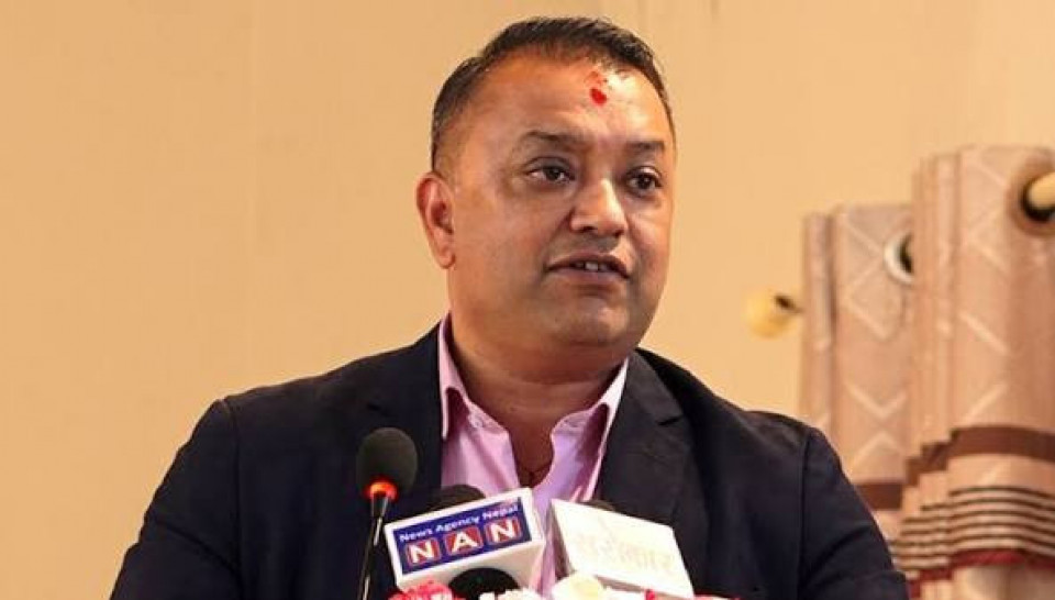 देउवालाई गगनको निम्तो– ‘पूर्वसभापतिका रूपमा महाधिवेशन उद्घाटन गरिदिनुस्
