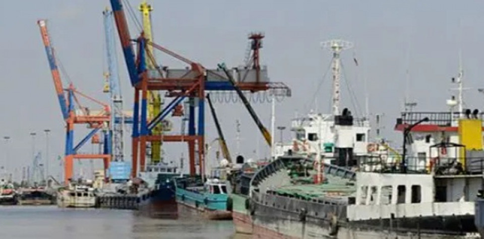 अमेरिकी नाकाबन्दीबीच इरानी ट्यांकर सुरक्षित रूपमा दक्षिणी बन्दरगाह पुगेको इरानको दाबी