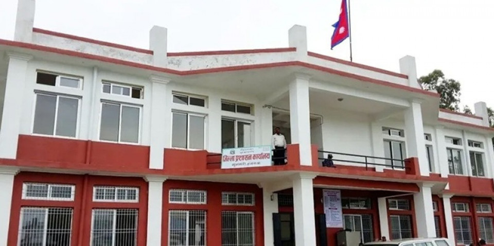 सुनसरीका पाँच क्षेत्रमा अनिश्चितकालीन कर्फ्यु, प्रहरीको गोली लागेर एक युवाको मृत्यु