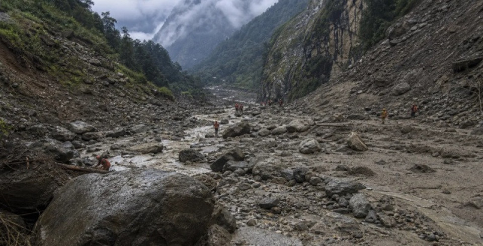 हिमालयमा बढ्दो तापक्रमसँगै हिमनदीजन्य विपद्को जोखिम बढेको वैज्ञानिकहरुको चेतावनी
