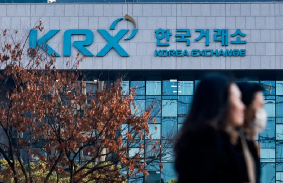 दक्षिण कोरियाको सेयर बजारमा ठूलो गिरावट, अन्य एशियाली बजारमा समेत गिरावट
