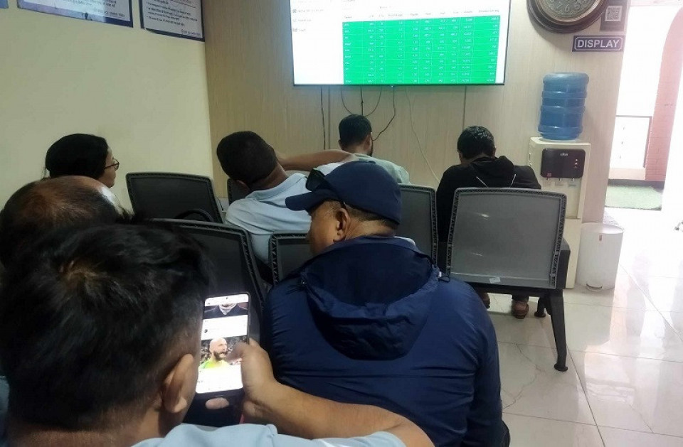 तर्सिएका लगानीकर्ताले मागे पूँजीबजारसम्बन्धी बालेन सरकारको आधिकारिक धारणा