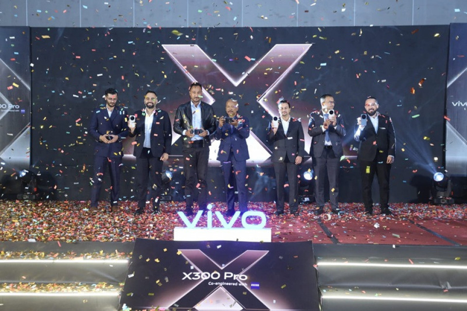 २०० मेगापिक्सेल जाइस क्यामेरासहित भिभो एक्स३०० प्रो नेपालमा सार्वजनिक