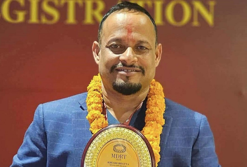 नेपाल लाइफका मदन भट्ट १० करोड बढीको व्यवसाय गर्दै लगातार चौथो पटक सर्वोत्कृष्ट
