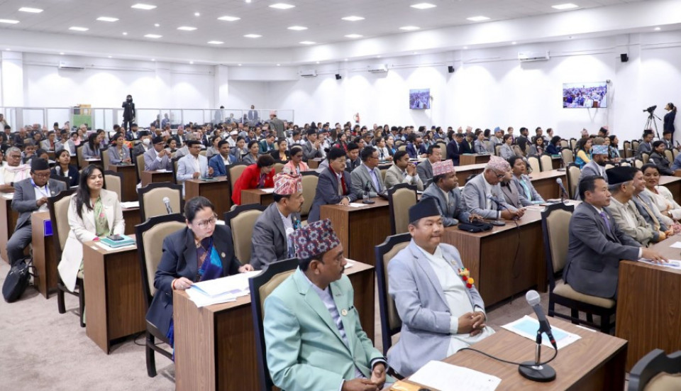 निजी सञ्चारमाध्यममाथि विज्ञापन रोकिएको विषय संसदमा उठान