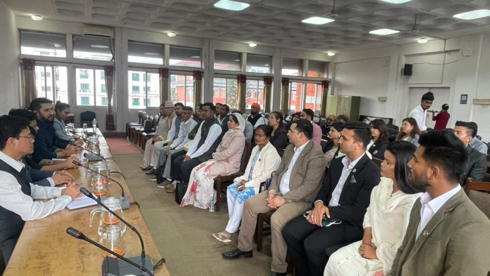 बारम्बार ताकेता गर्दा पनि रास्वपाका २६ सांसदले बुझाएनन् सम्पत्ति विवरण, पार्टीले नामै सार्वजनिक गर्‍यो