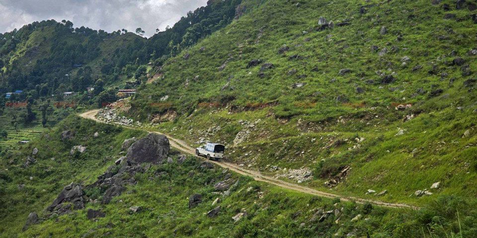 हेलिकप्टर अत्यावश्यक अवस्थामा मात्रै माग्न प्राधिकरणको अपिल, रसुवा–धादिङ जोड्ने वैकल्पिक सडक खुल्यो