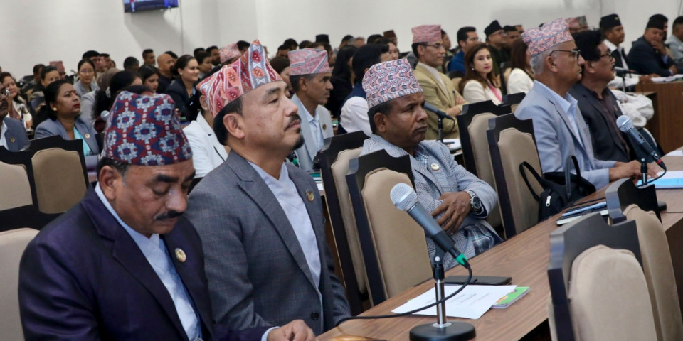 प्रधानमन्त्री प्रश्नोत्तरको माग बेवास्ता, संसदमा चर्कियो विवाद, बैठक १५ मिनेट स्थगित
