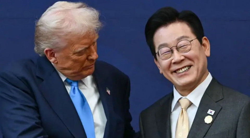 अमेरिकाले दक्षिण कोरियाबाट आयात हुने वस्तुमा लगायो २५% ट्यारिफ