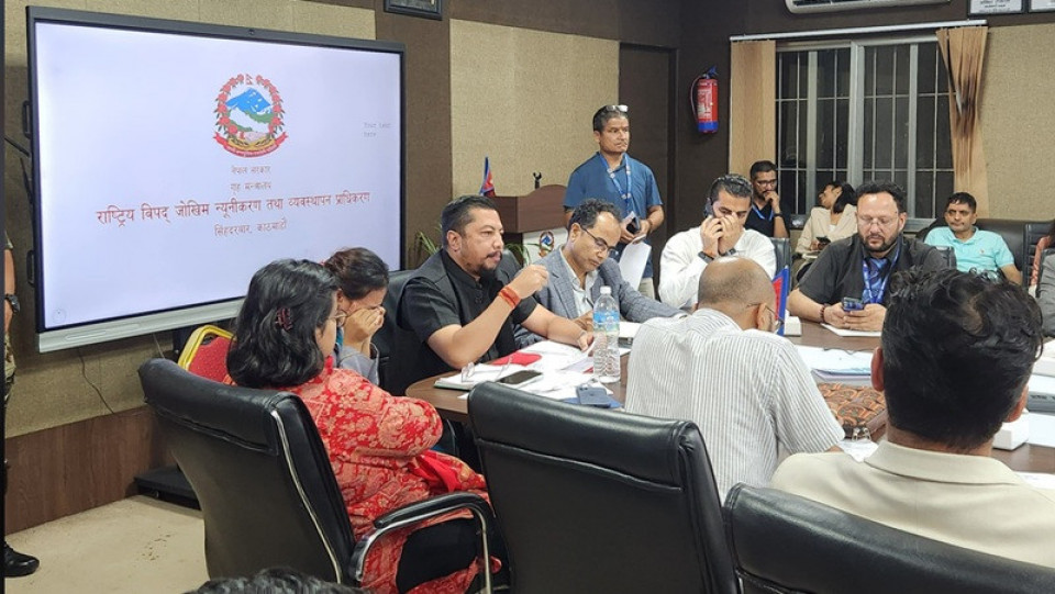 उद्धारका लागि सरकारले कुनै कसर बाँकी राखेको छैन: उर्जामन्त्री श्रेष्ठ
